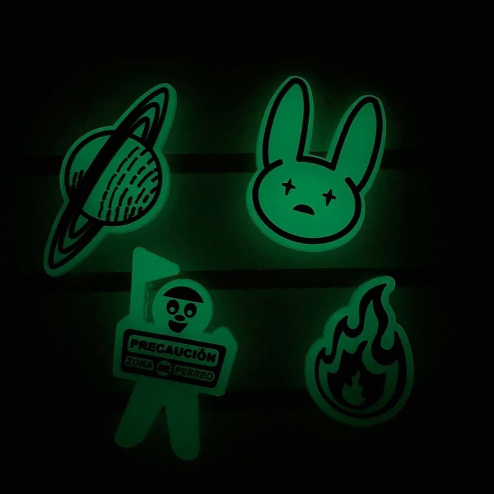 BAD BUNNY CROCS JIBBITZ